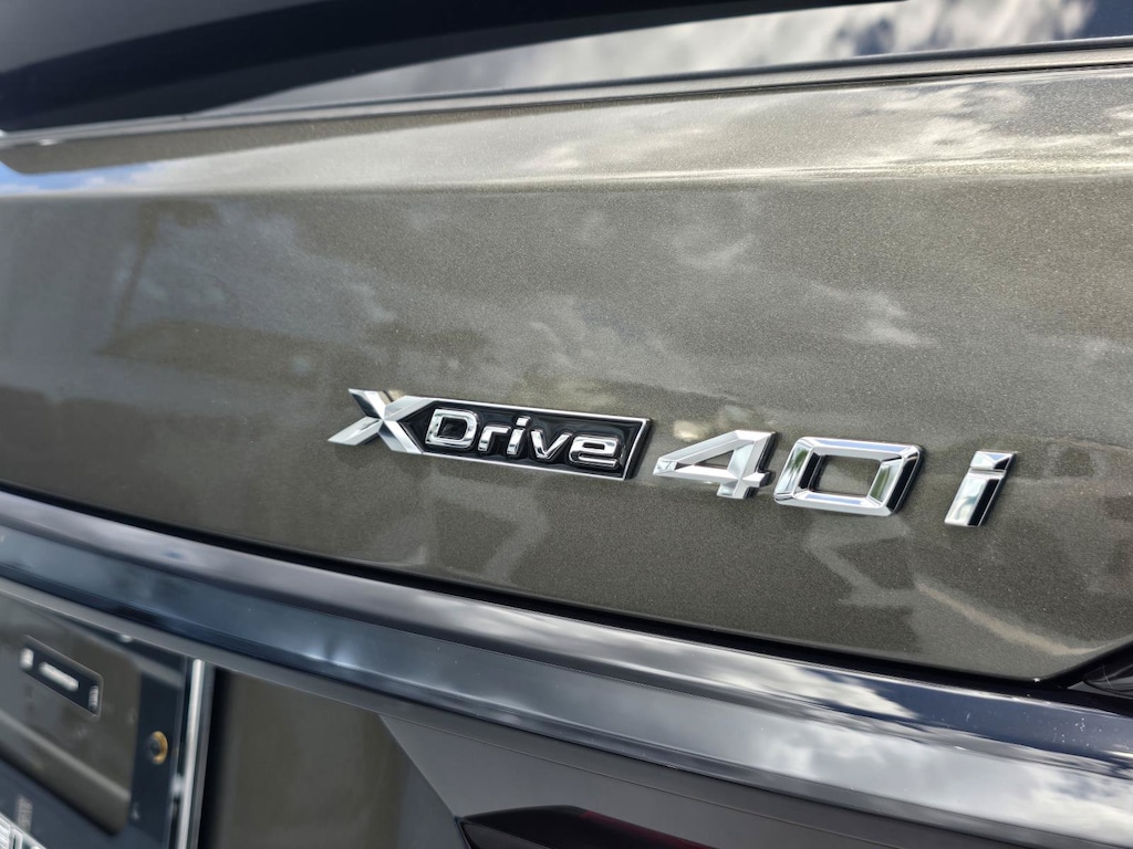 New 2027 BMW X7 xDrive40i SUV