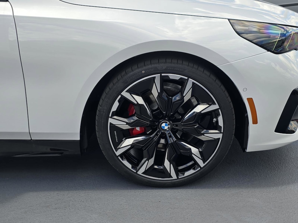New 2027 BMW 530i Sedan