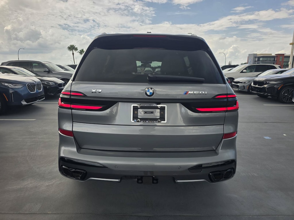 New 2027 BMW X7 M60i SUV