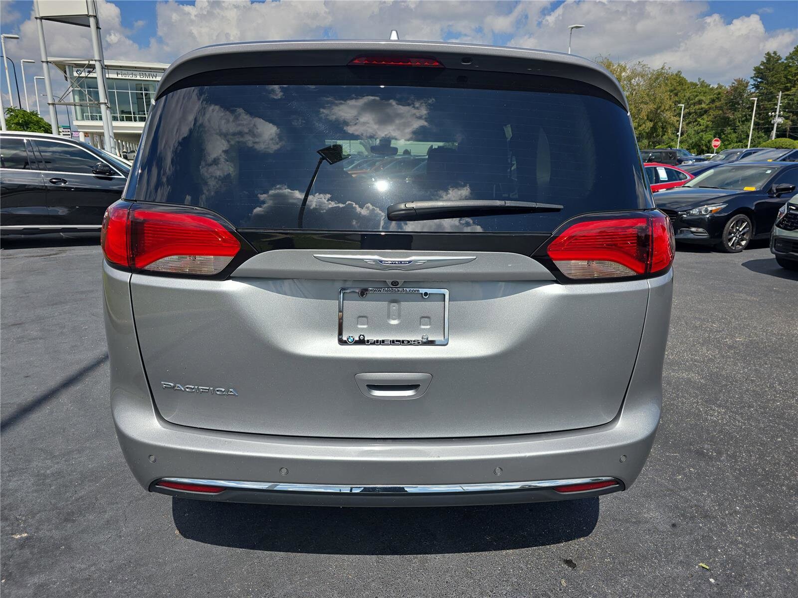 2020 Chrysler Pacifica Touring L photo 4