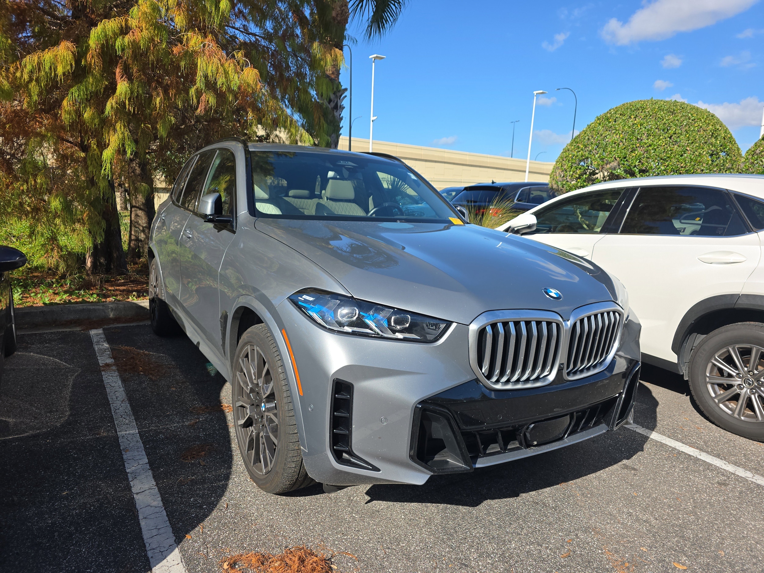 2024 BMW X5 40i's photo