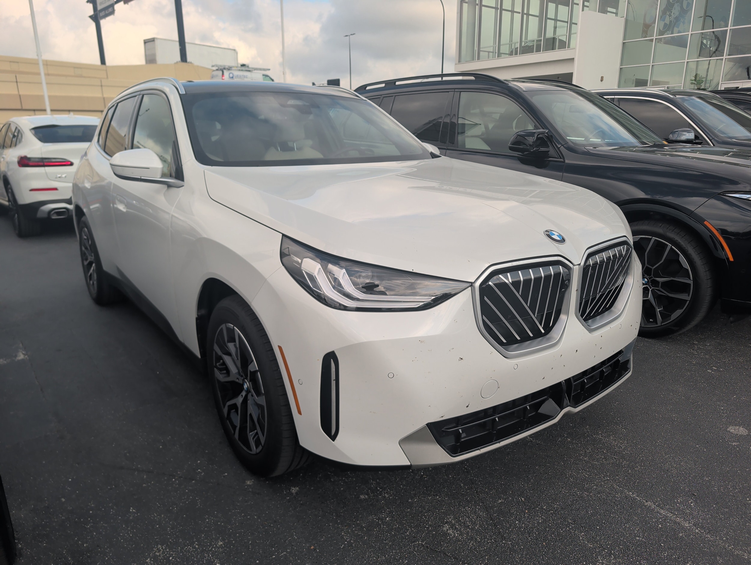 2026 BMW X3 30 XDRIVE's photo