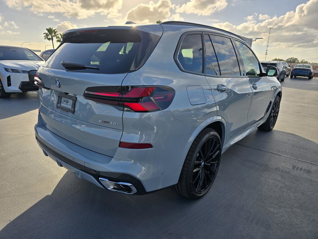 New 2026 BMW X5 sDrive40i SUV