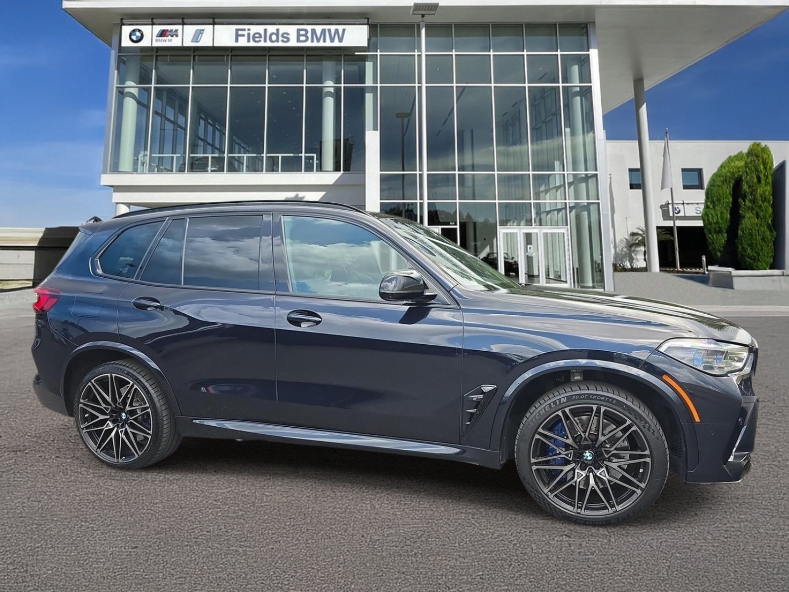 2020 BMW X5 M Competition's photo