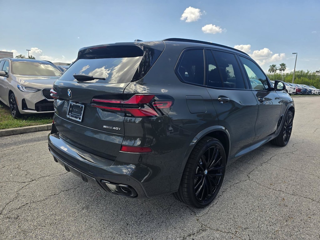 New 2026 BMW X5 sDrive40i SUV