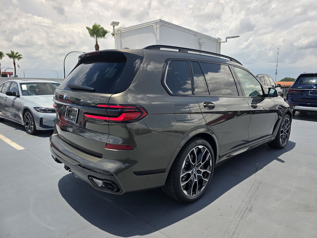 New 2027 BMW X7 xDrive40i SUV