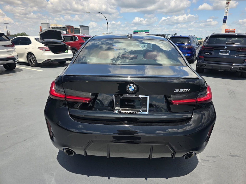 New 2026 BMW 330i Sedan
