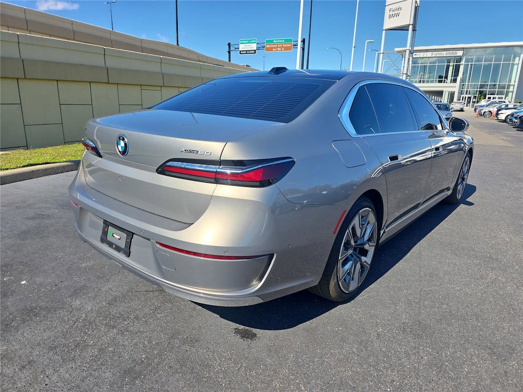 Used 2023 BMW i7 xDrive60 Sedan