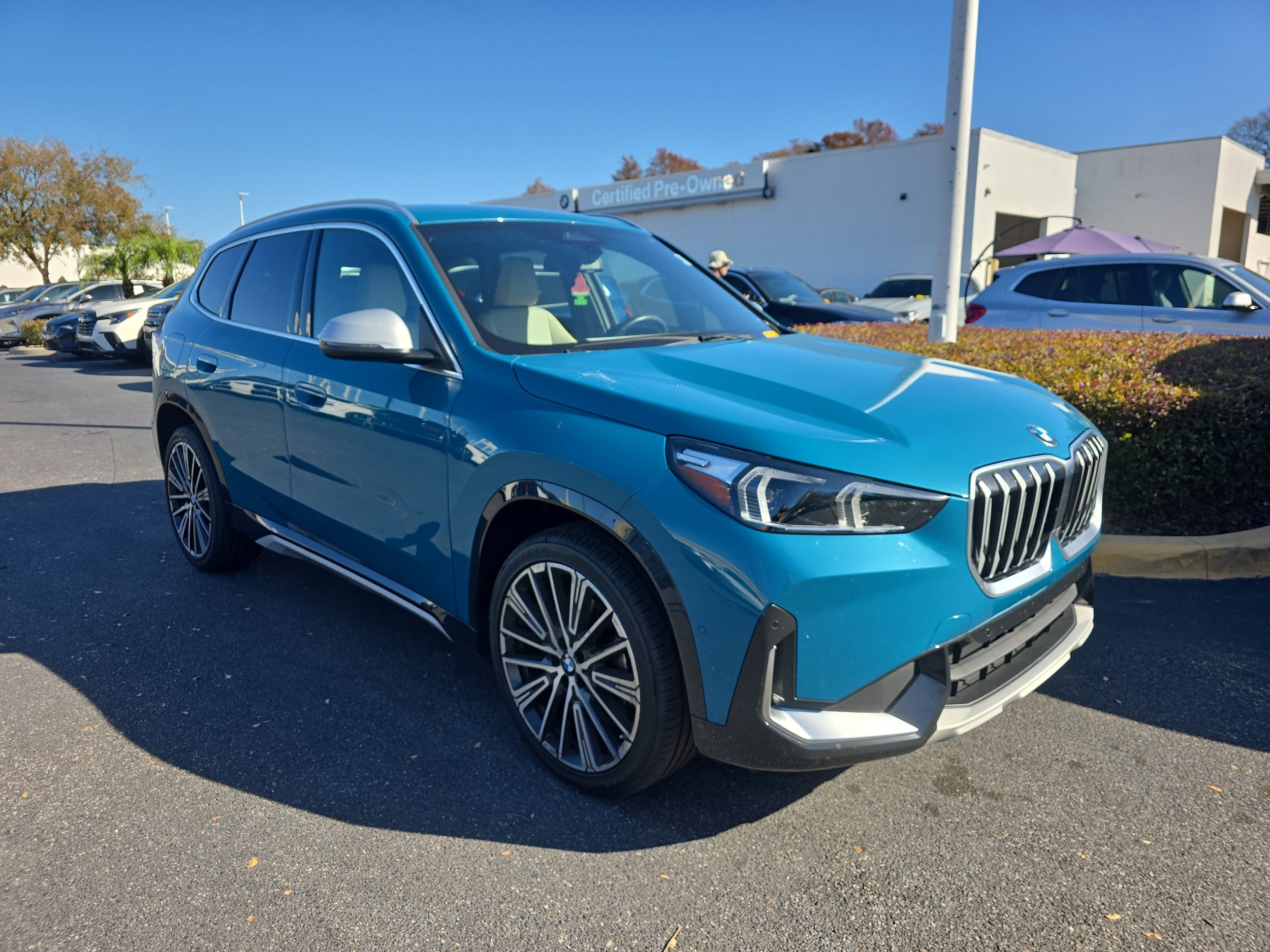 2024 BMW X1 28i's photo