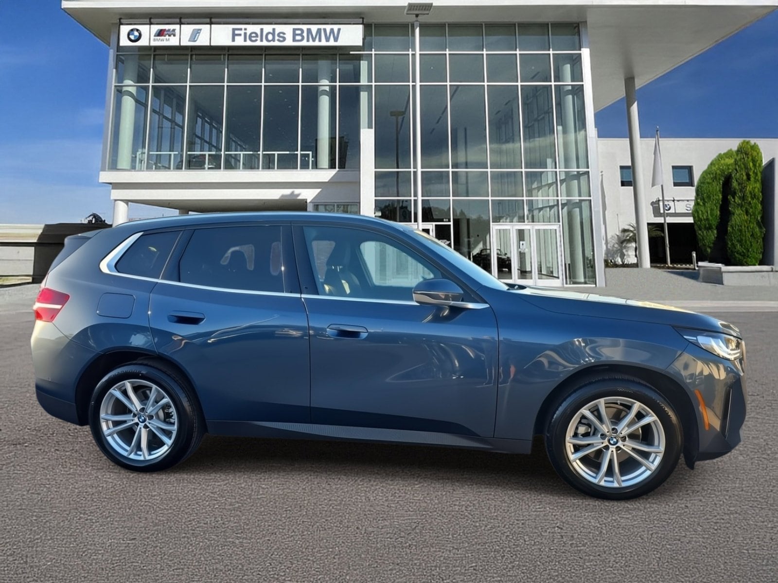 2025 BMW X3 30's photo