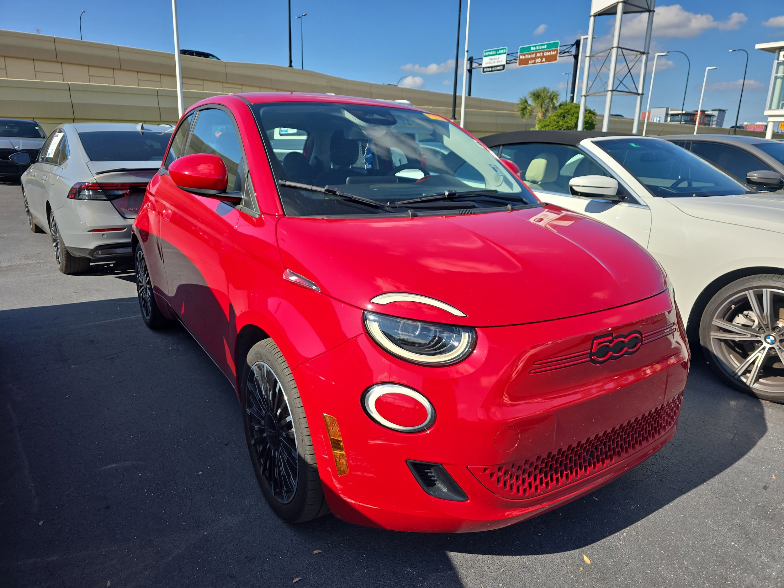 2024 FIAT 500e Base's photo