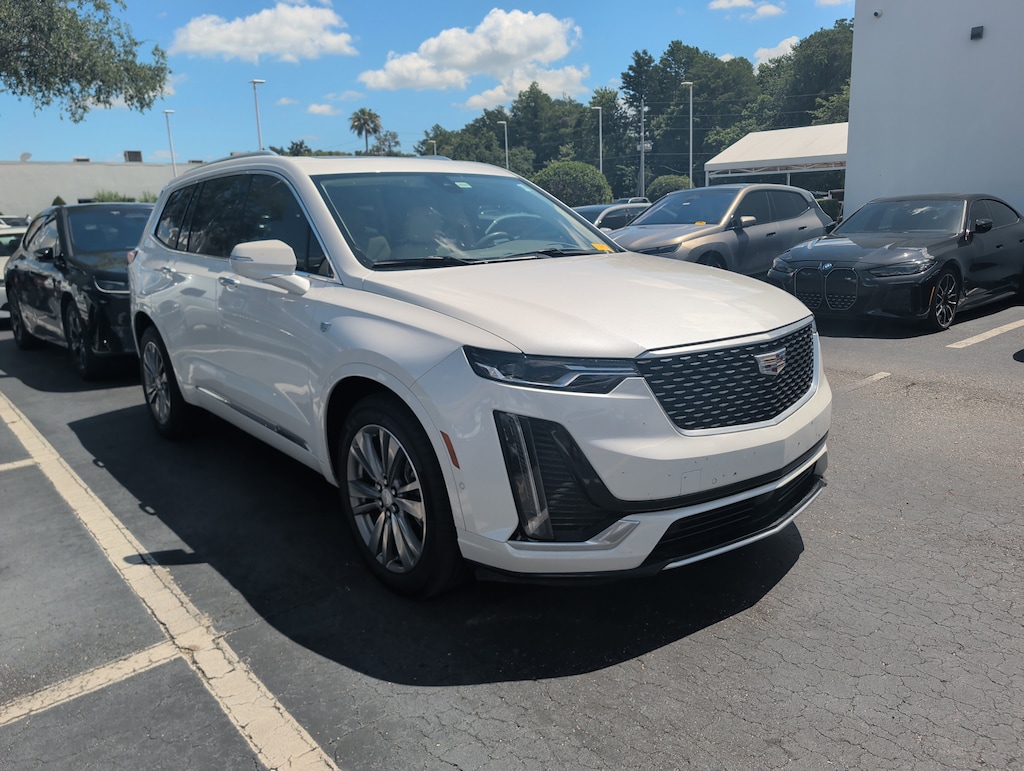 Used 2022 Cadillac XT6 Premium Luxury FWD Premium Luxury