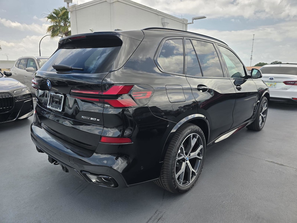 New 2026 BMW X5 PHEV xDrive50e SUV