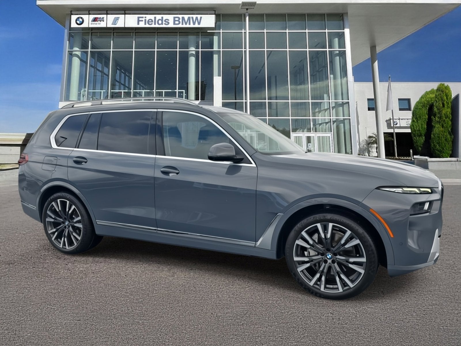 2025 BMW X7