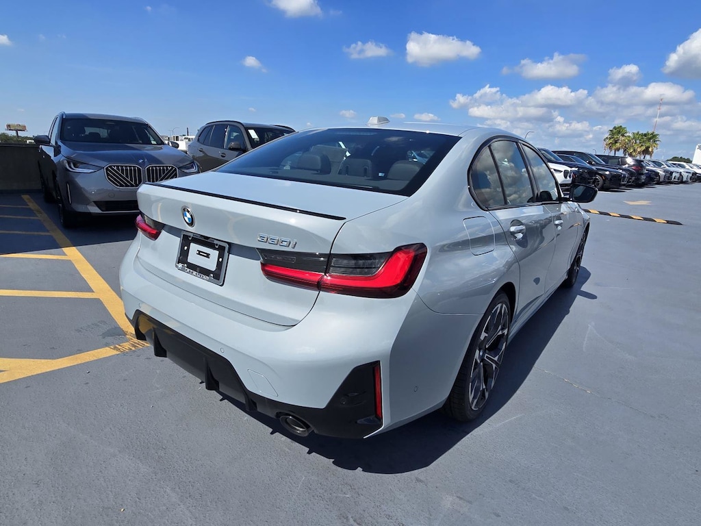 New 2026 BMW 330i Sedan