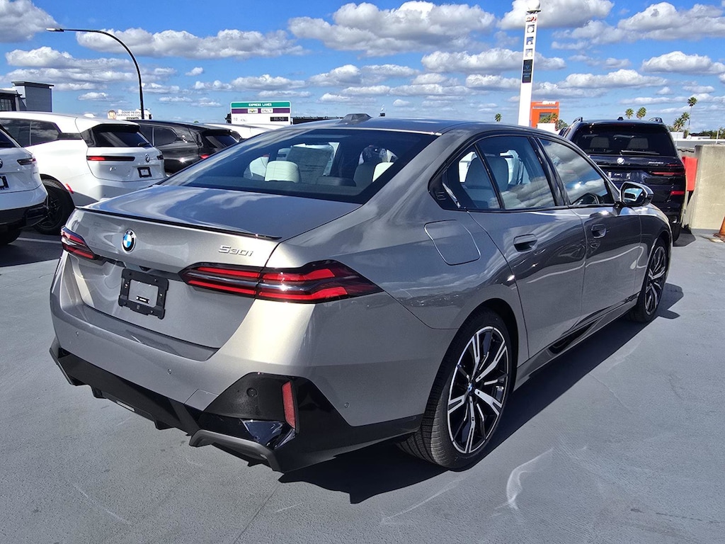 New 2026 BMW 530i Sedan