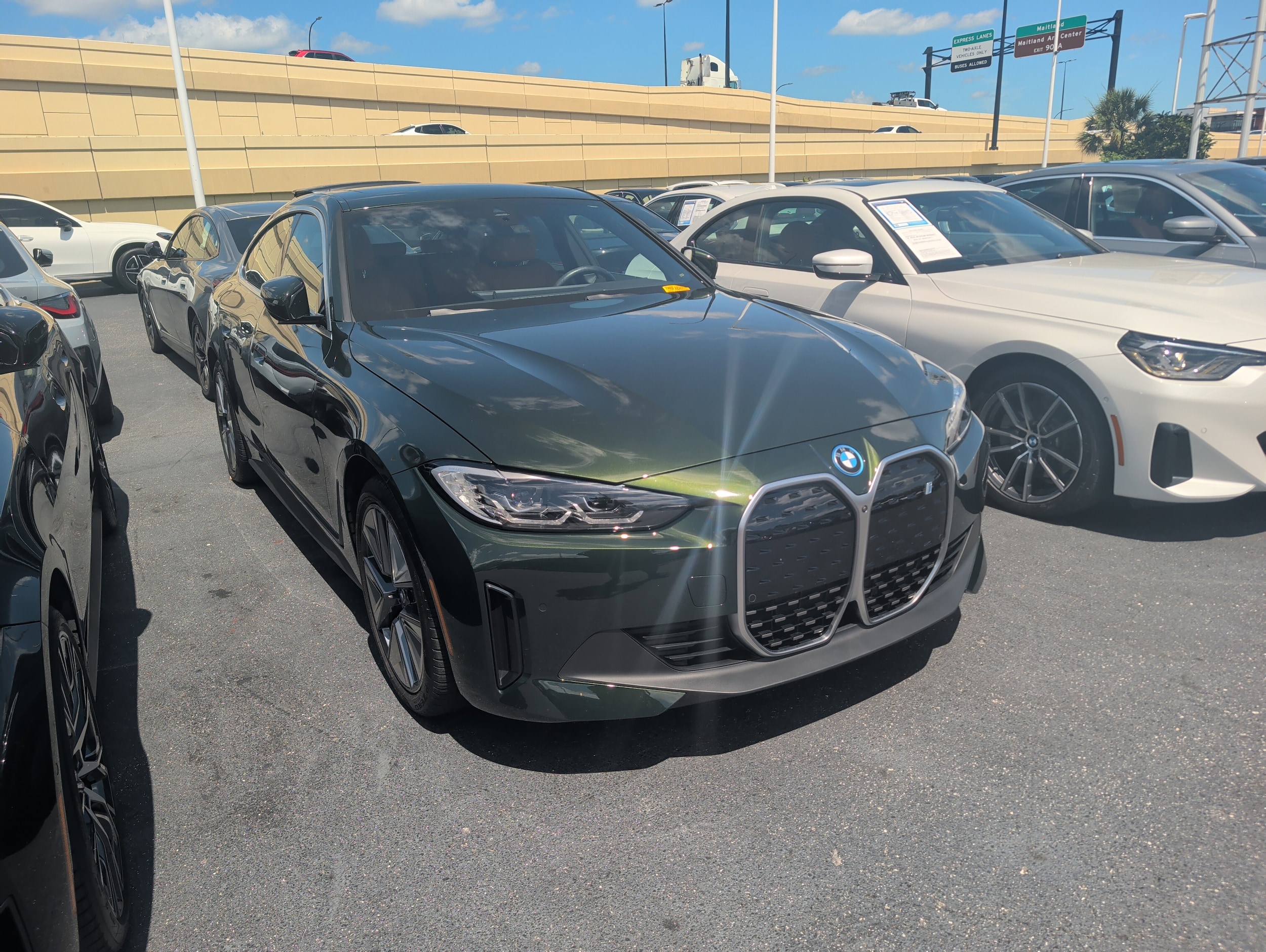 2023 BMW i4 eDrive35's photo