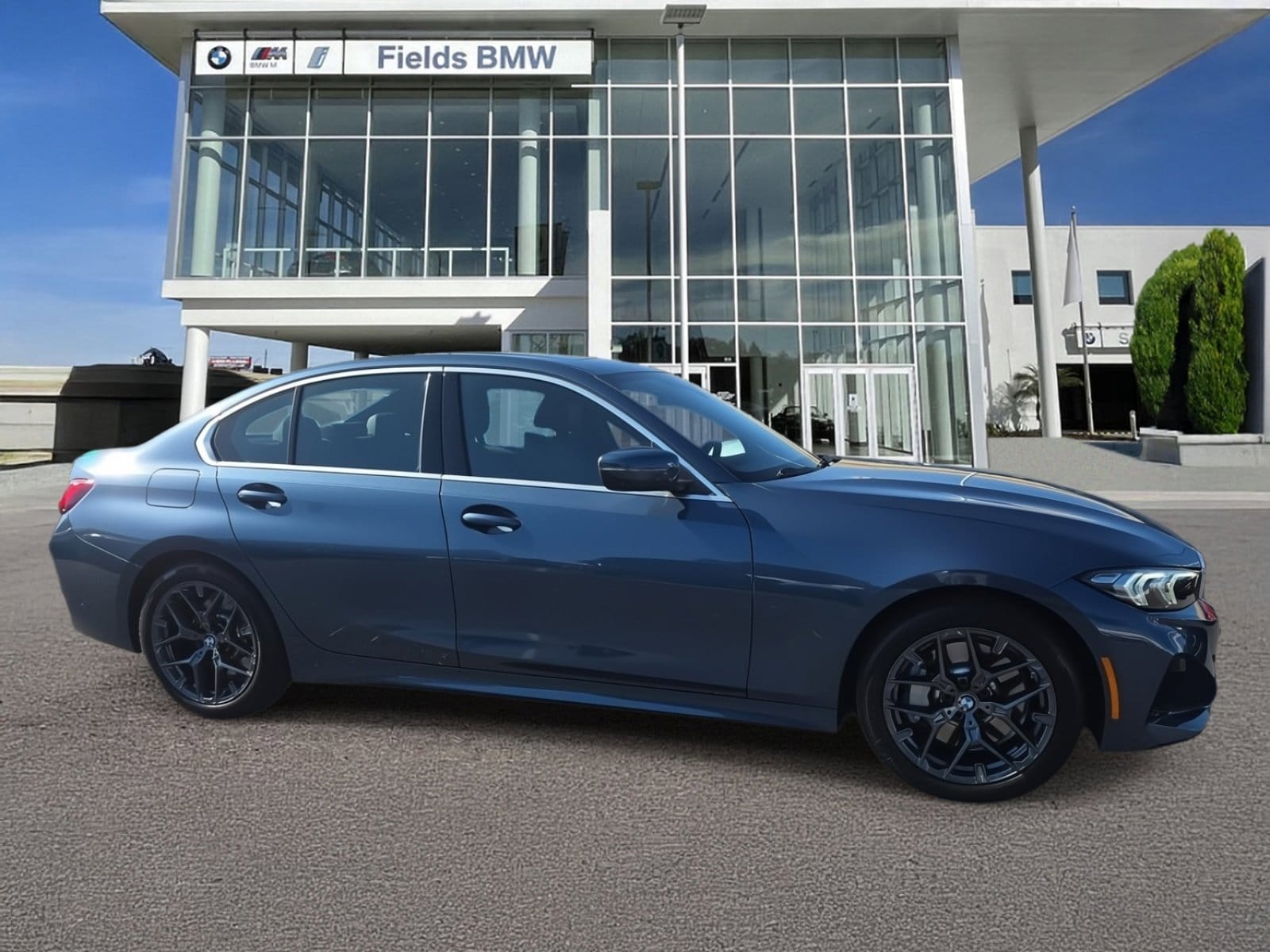 2025 BMW 3 Series 330i