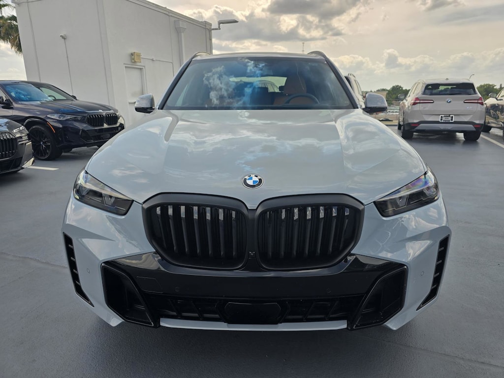 New 2026 BMW X5 sDrive40i SUV