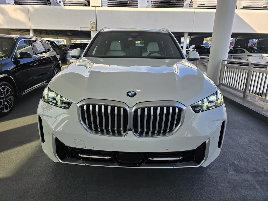 New 2026 BMW X5 sDrive40i SUV