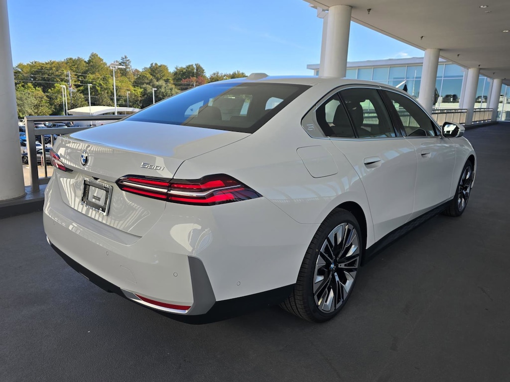 New 2026 BMW 530i Sedan