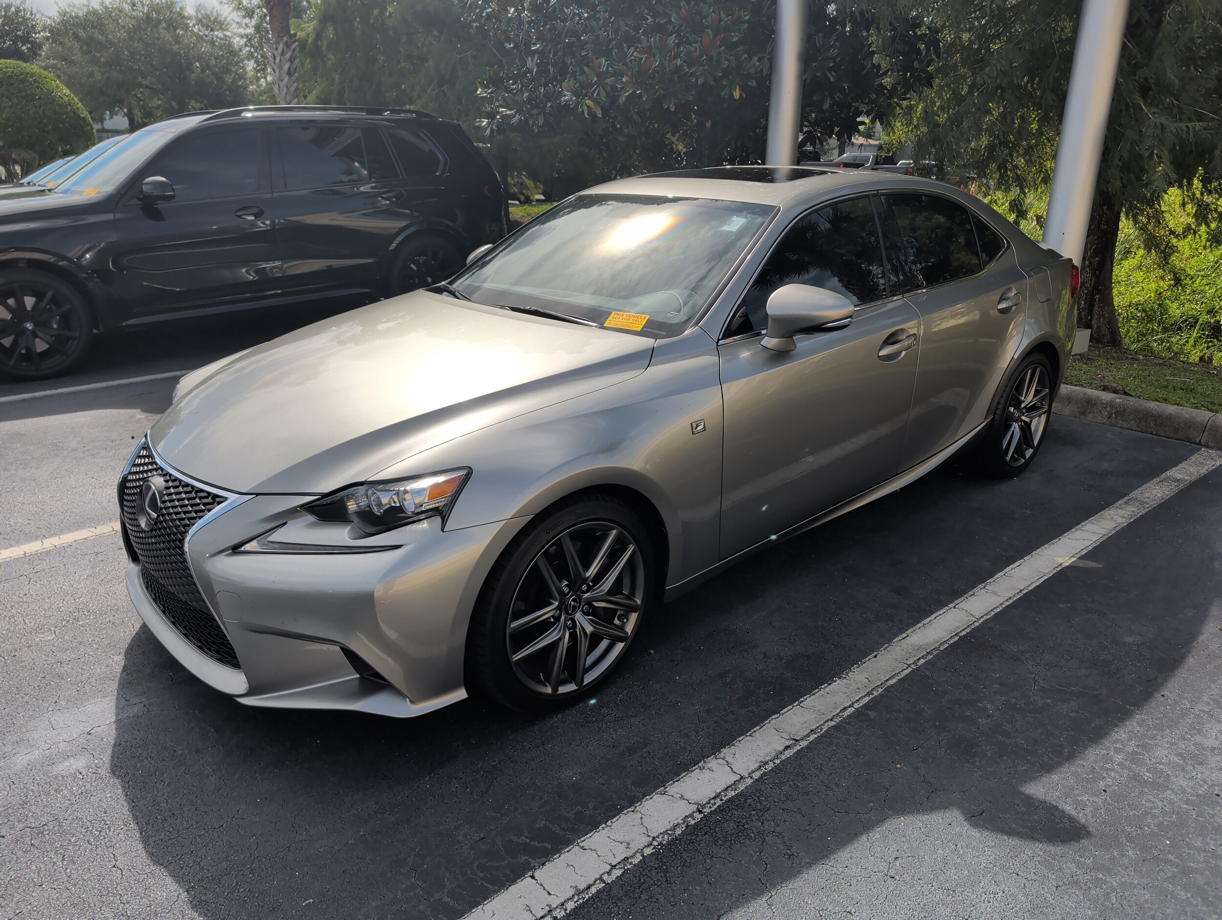 2016 Lexus IS 200t photo 3