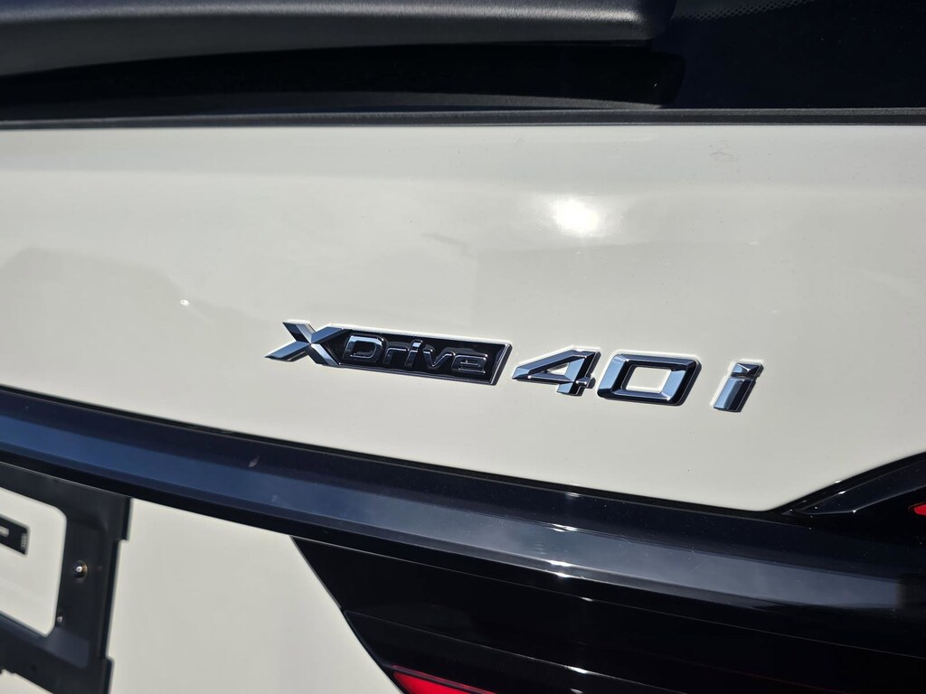 New 2026 BMW X7 xDrive40i SUV
