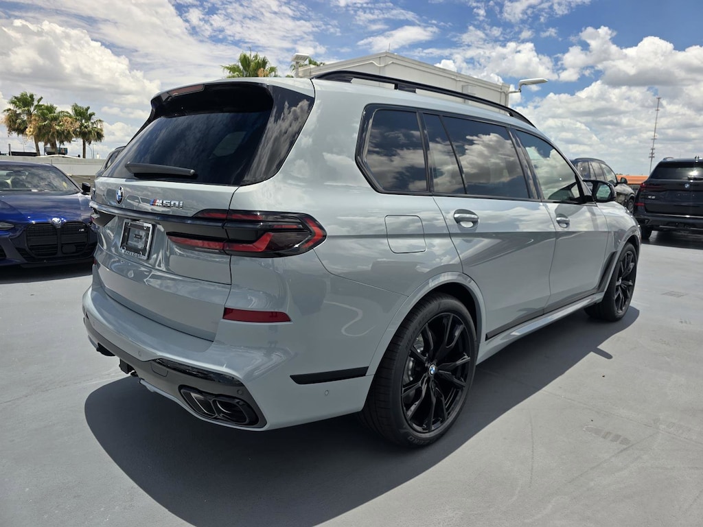New 2027 BMW X7 M60i SUV