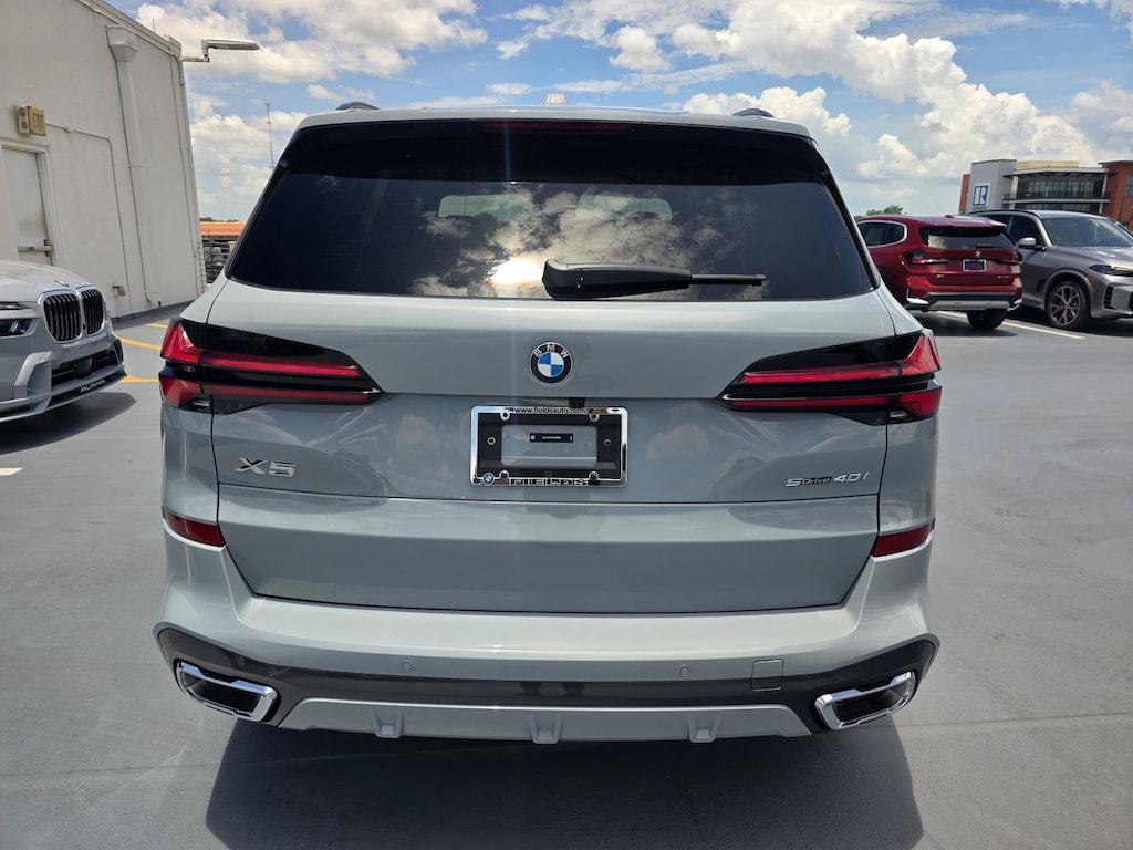 New 2026 BMW X5 sDrive40i SUV