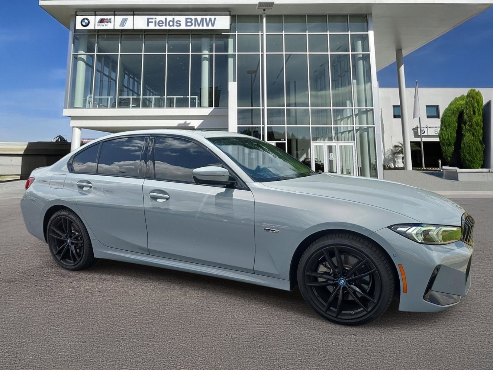 2023 BMW 3 Series 330e Sedan's photo