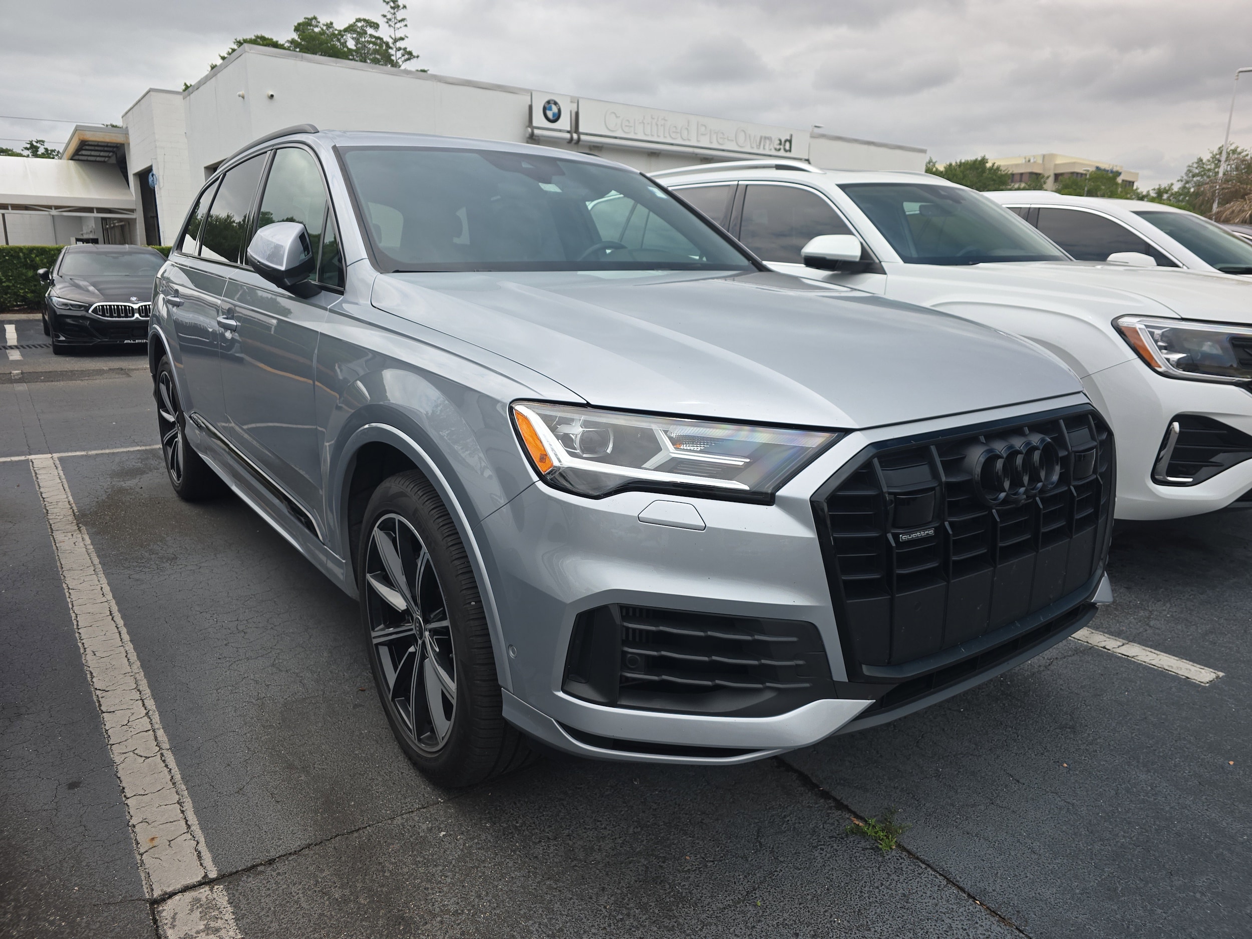 2022 Audi Q8 55 Premium Tiptronic quattro's photo