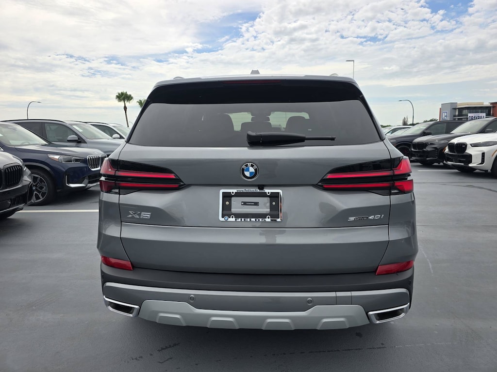 New 2026 BMW X5 sDrive40i SUV