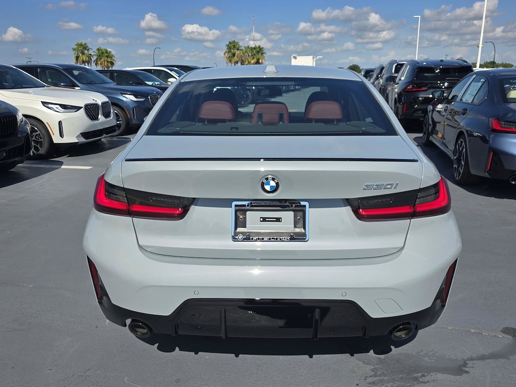 New 2026 BMW 330i Sedan