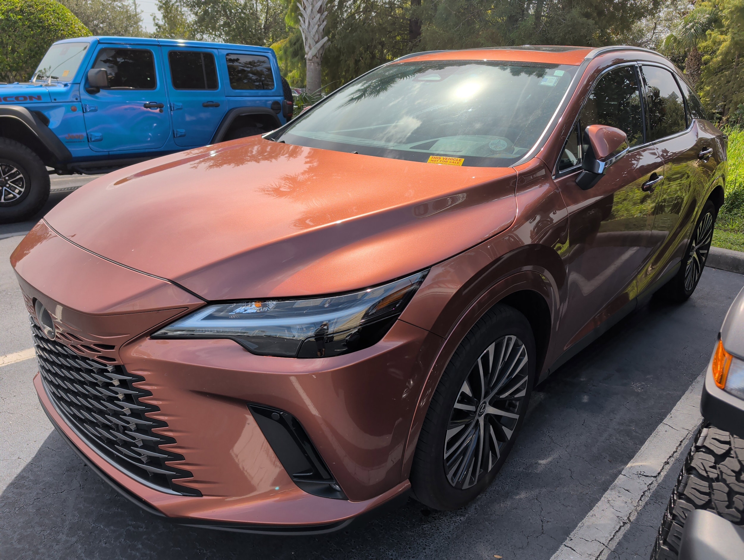 2024 Lexus RX 350h Premium AWD photo 3