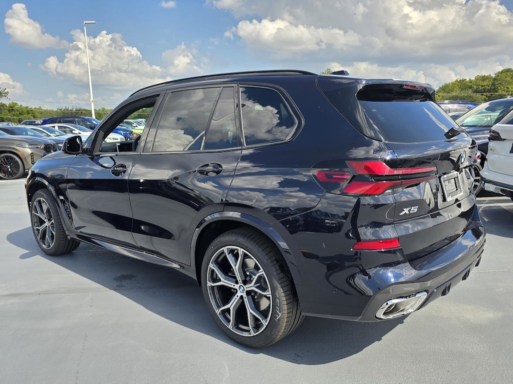 New 2026 BMW X5 sDrive40i SUV