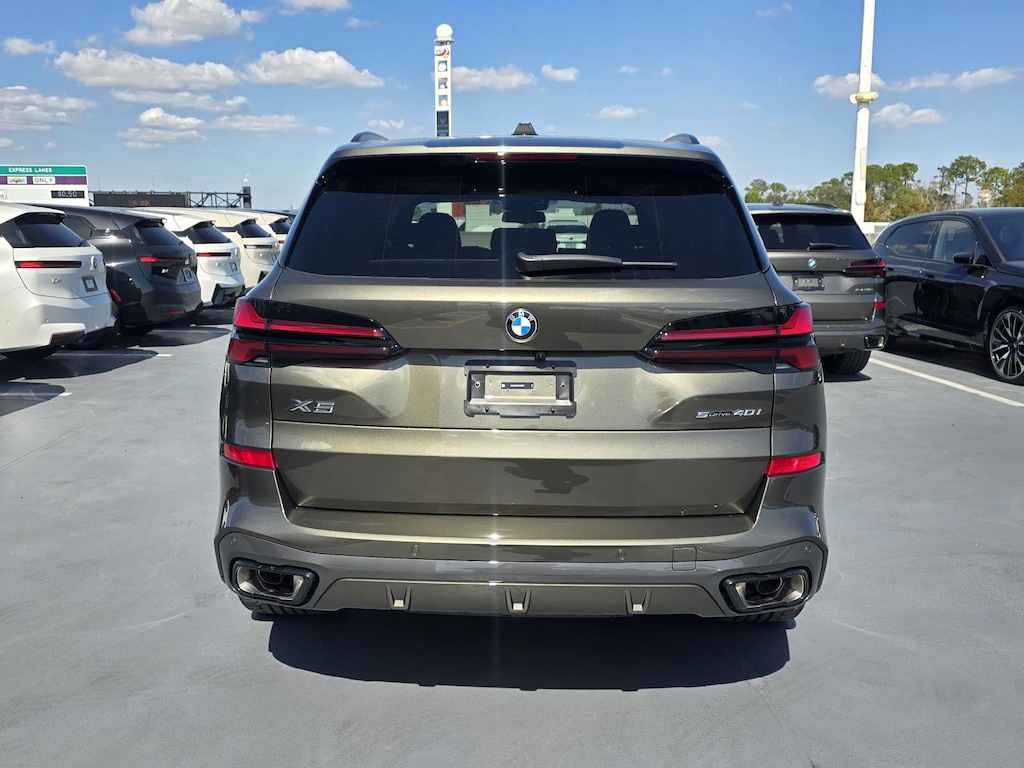 New 2026 BMW X5 sDrive40i SUV