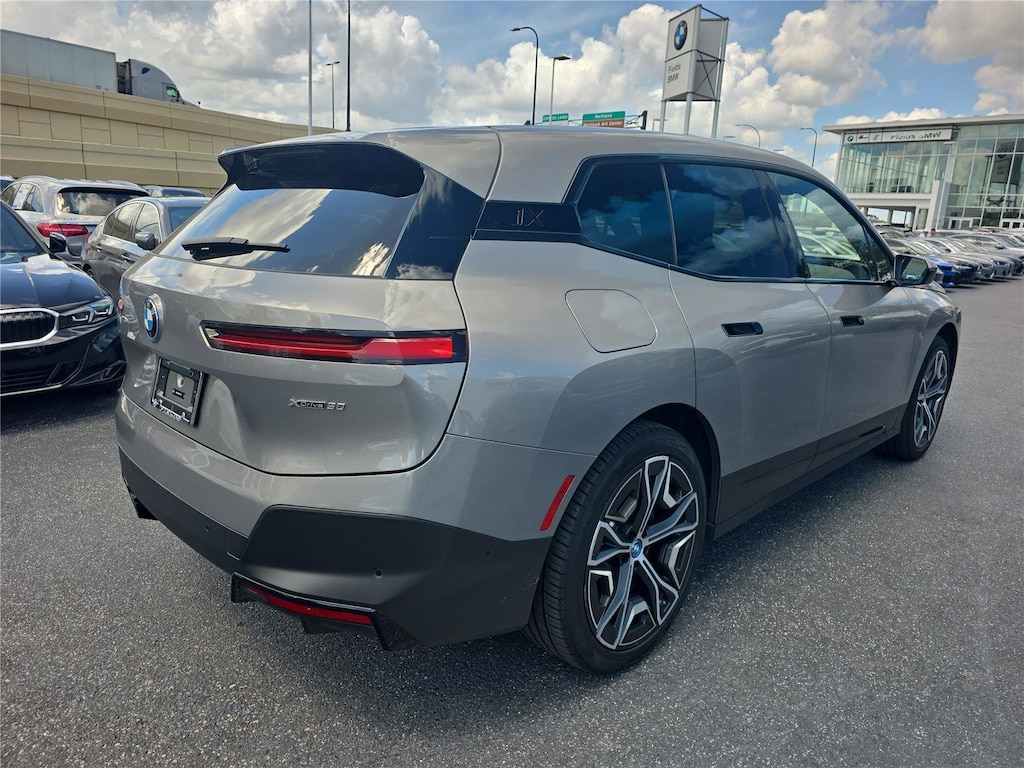 Used 2024 BMW iX xDrive50 xDrive50 Sports Activity Vehicle
