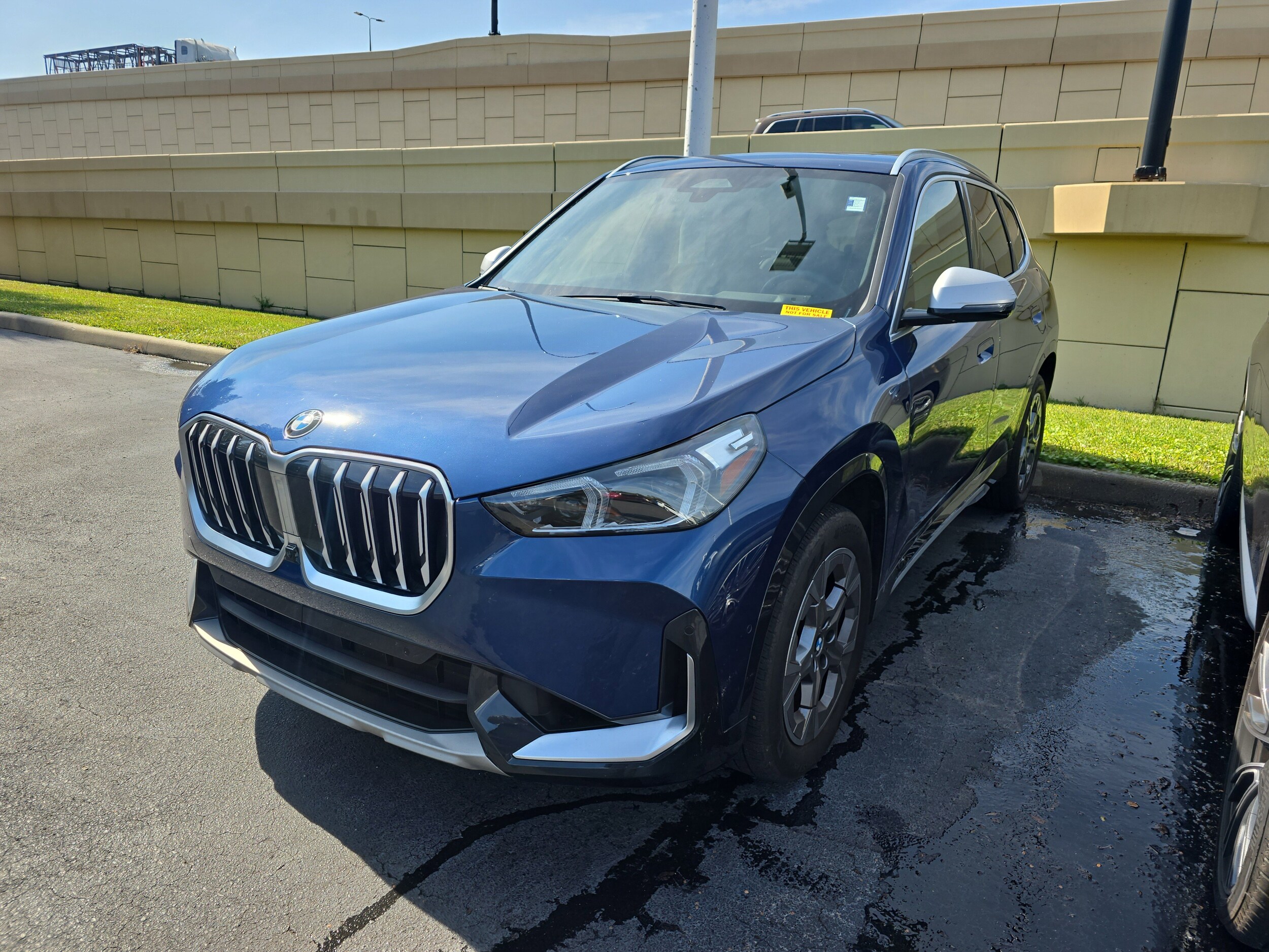 2023 Bmw X1 XDrive28i photo 2
