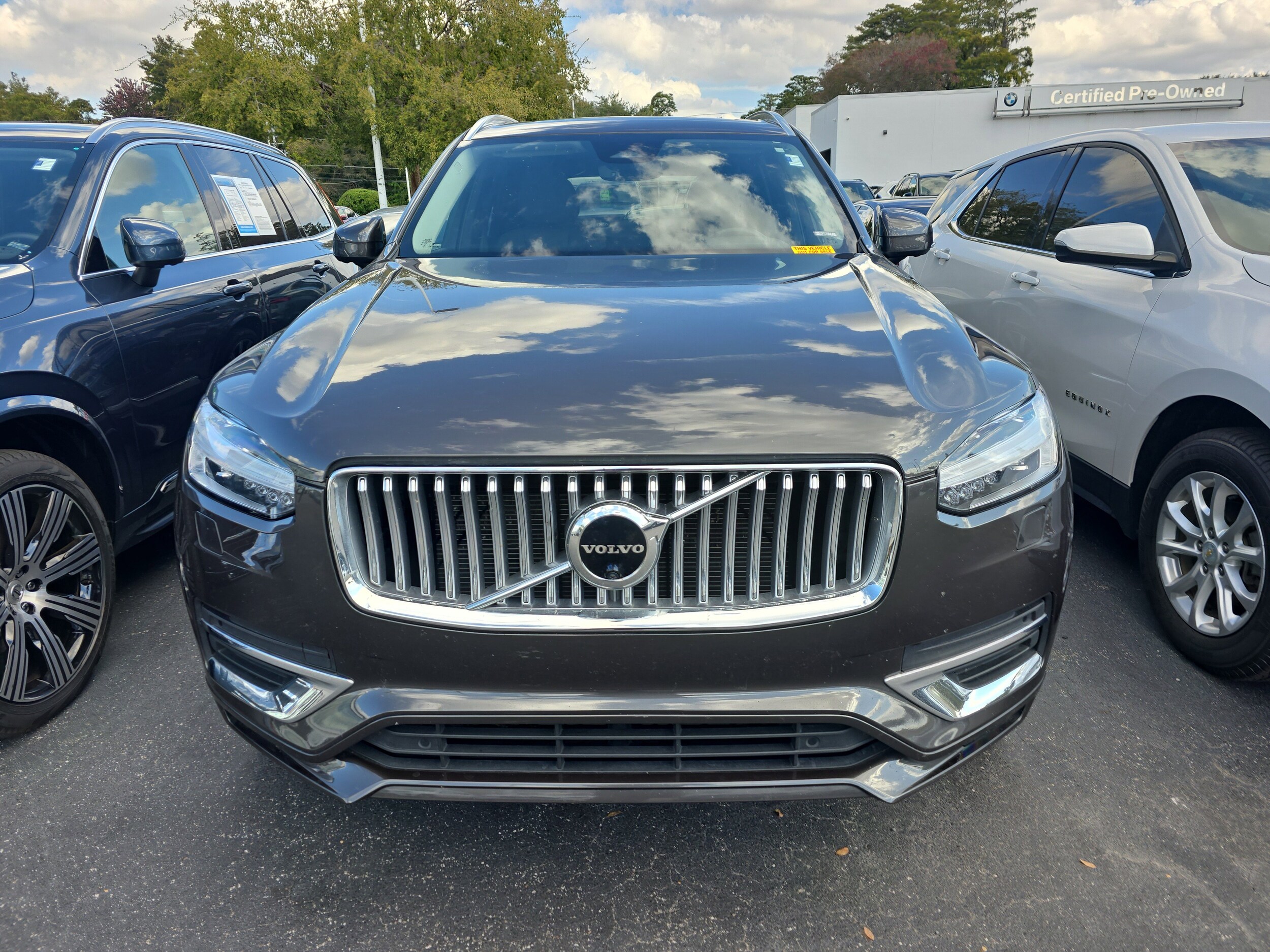 2023 Volvo XC90 AWD Plus photo 2
