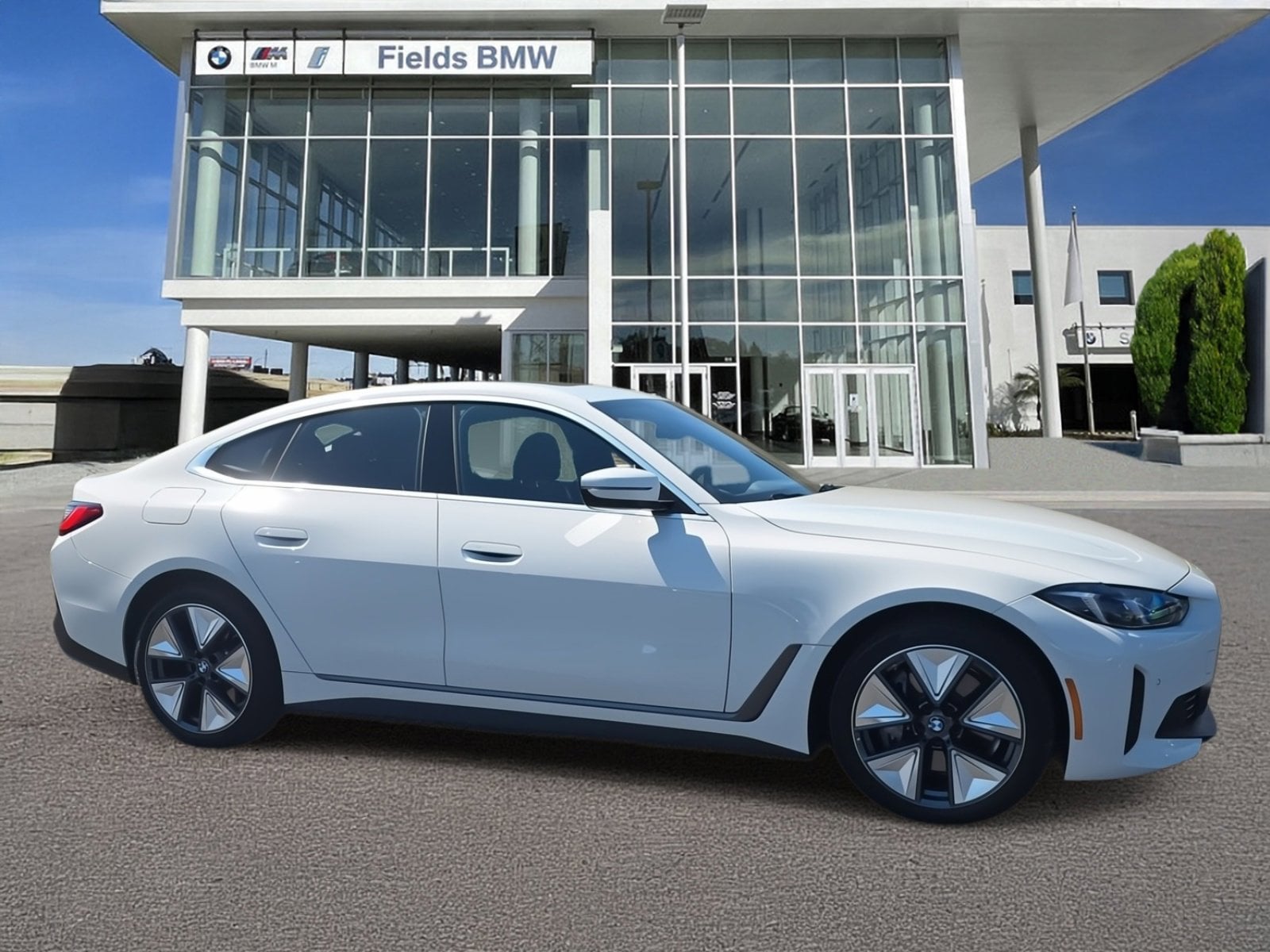 2025 BMW i4