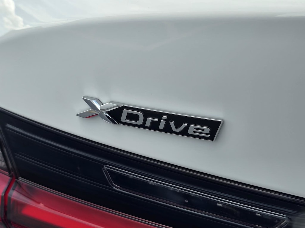 New 2026 BMW 330i xDrive Sedan