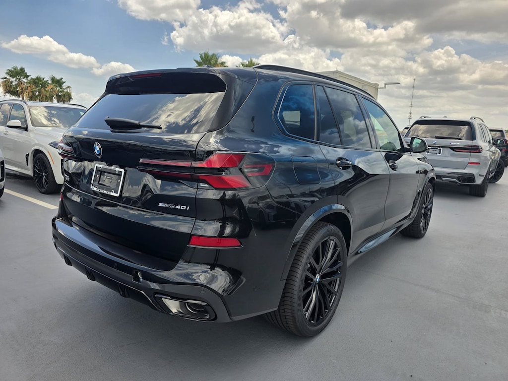 New 2026 BMW X5 sDrive40i SUV