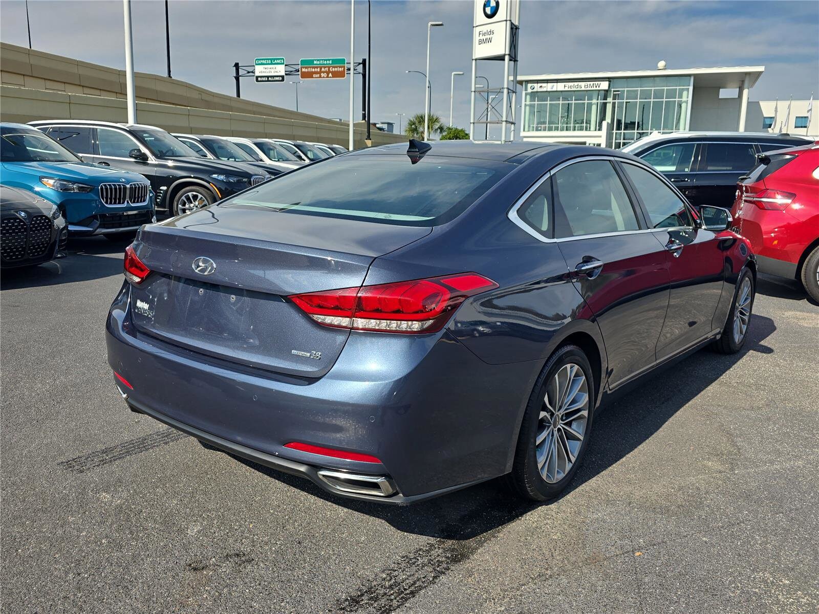 2015 Hyundai Genesis 3.8 photo 3
