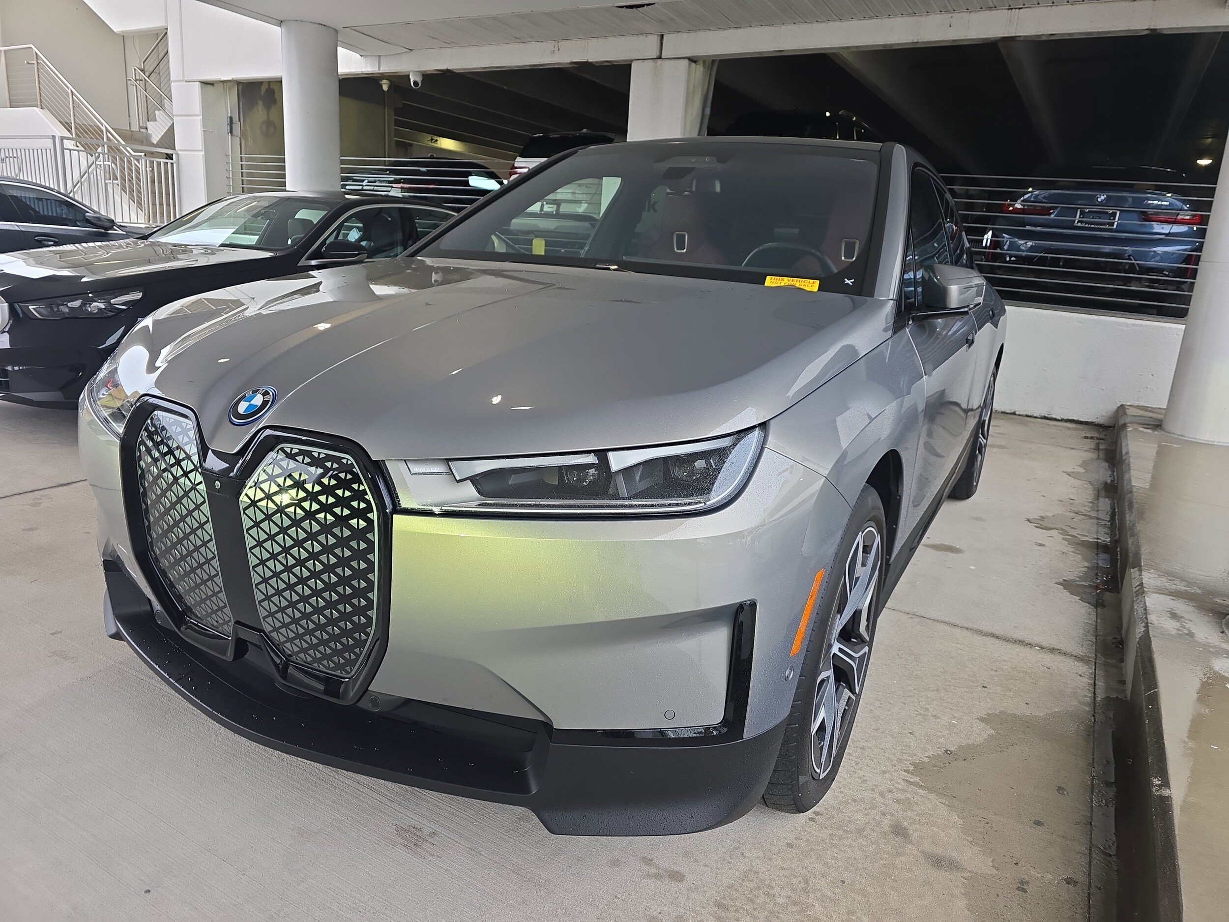 2024 Bmw iX photo 2
