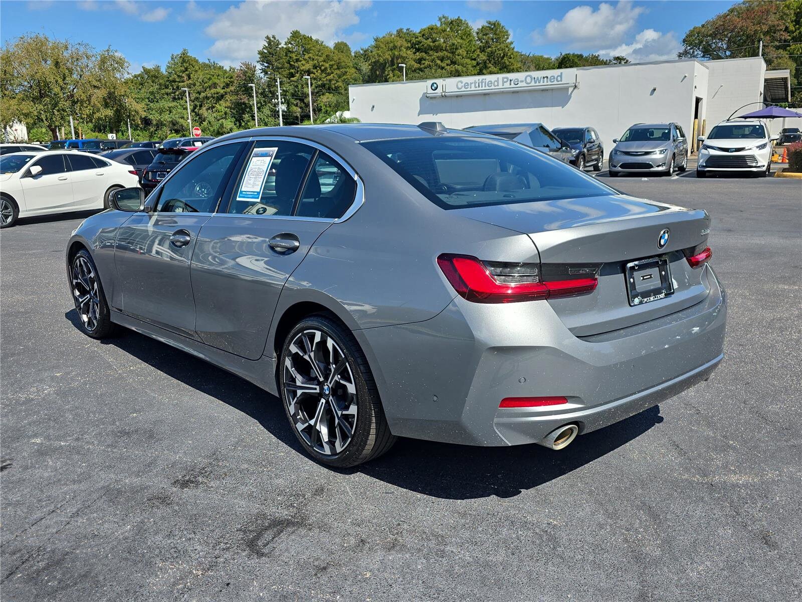 2025 Bmw 330i photo 4