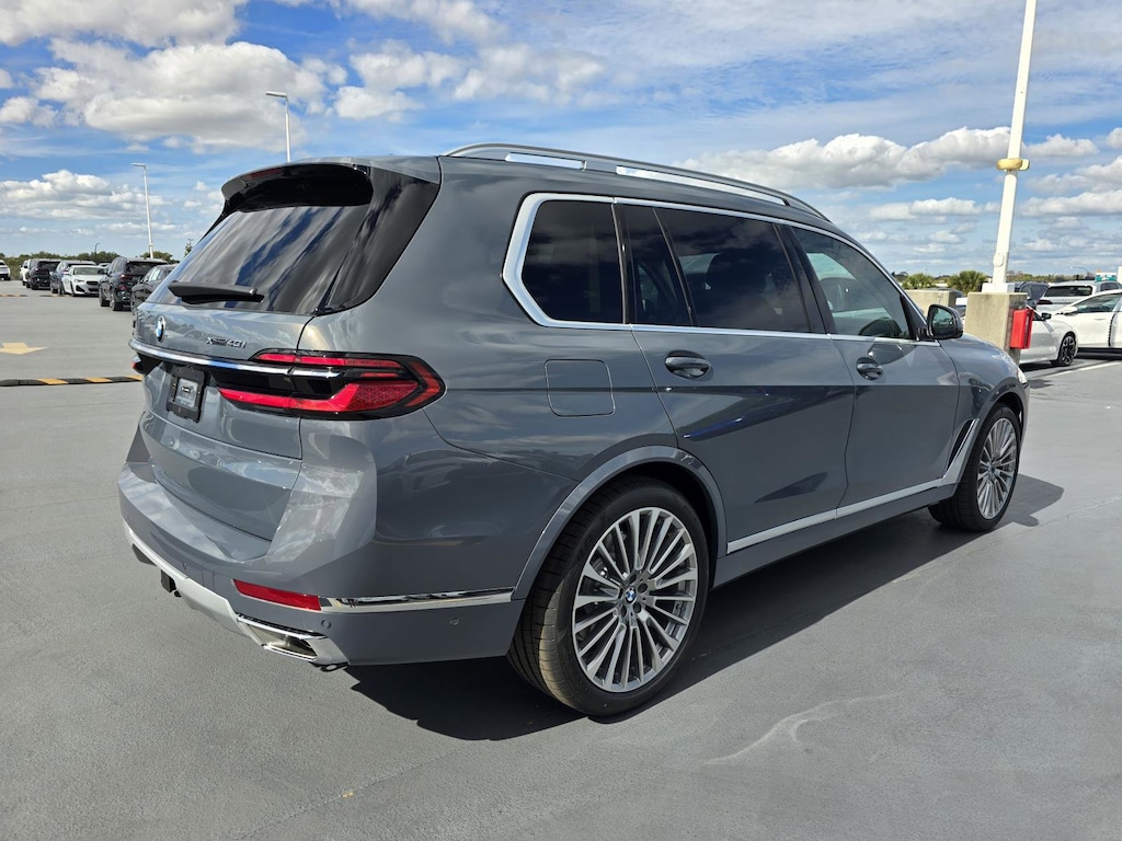 New 2026 BMW X7 xDrive40i SUV