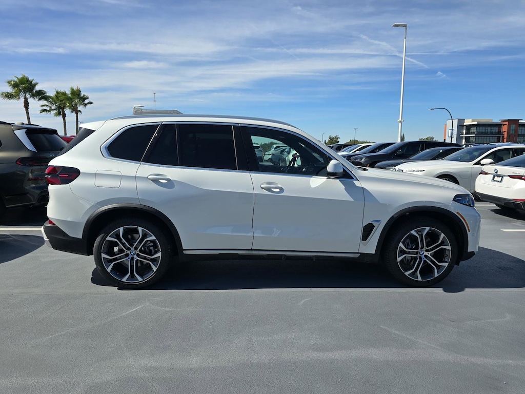 New 2026 BMW X5 xDrive40i SUV