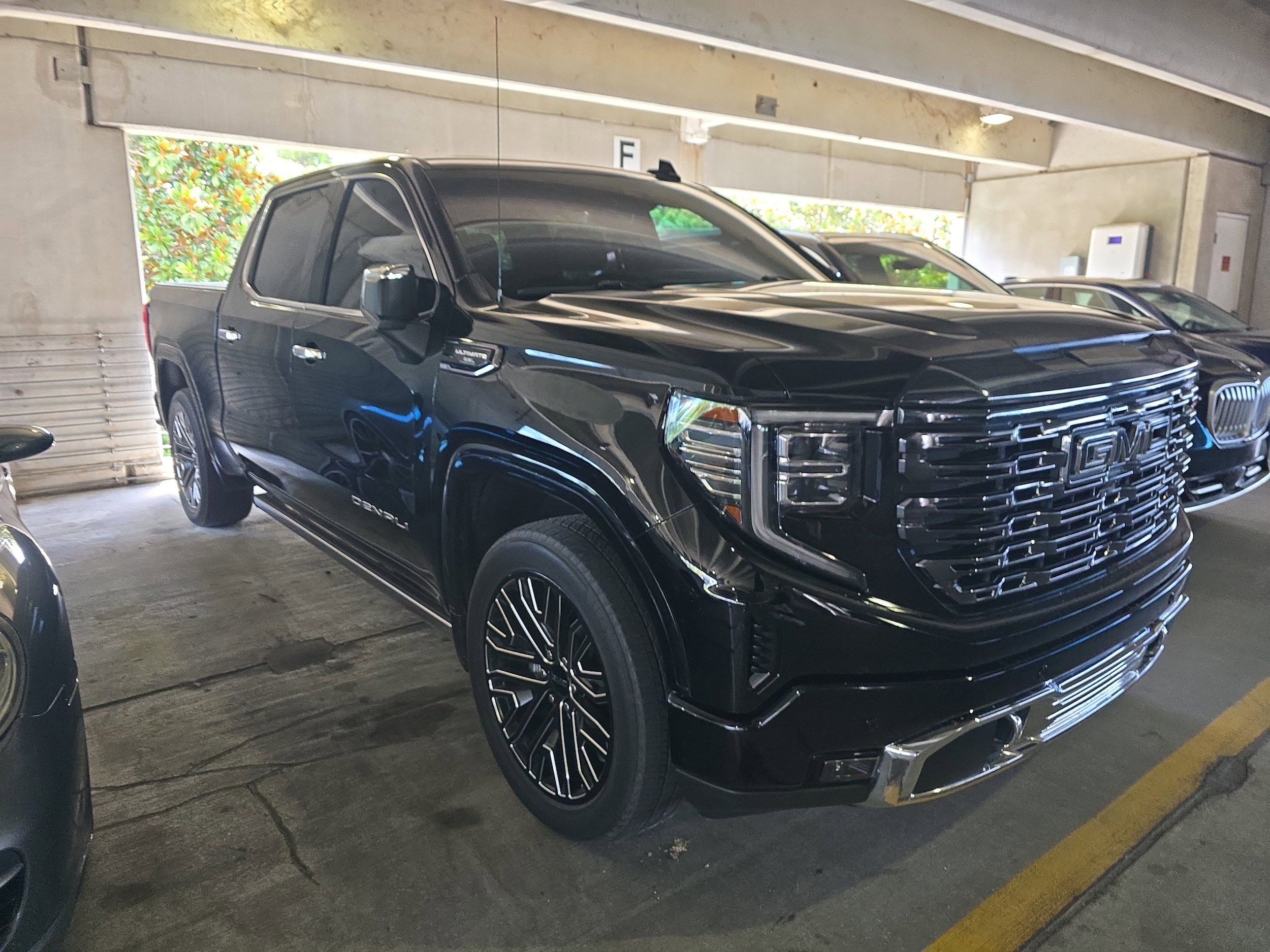 2024 GMC Sierra 4WD Crew Cab Short Box Denali Ultimate's photo