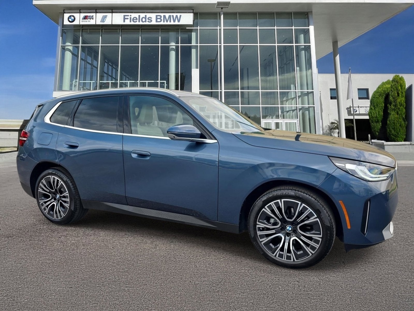 2025 BMW X3 30 XDRIVE's photo