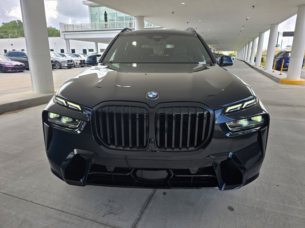 New 2027 BMW X7 xDrive40i SUV
